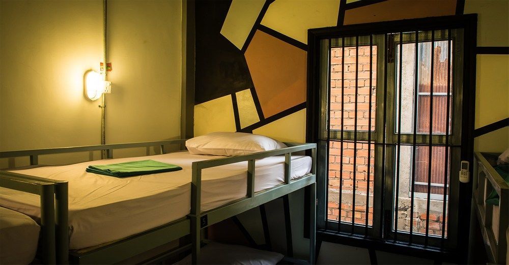 The Living Quarters Hostel 543 Сиемрип Экстерьер фото